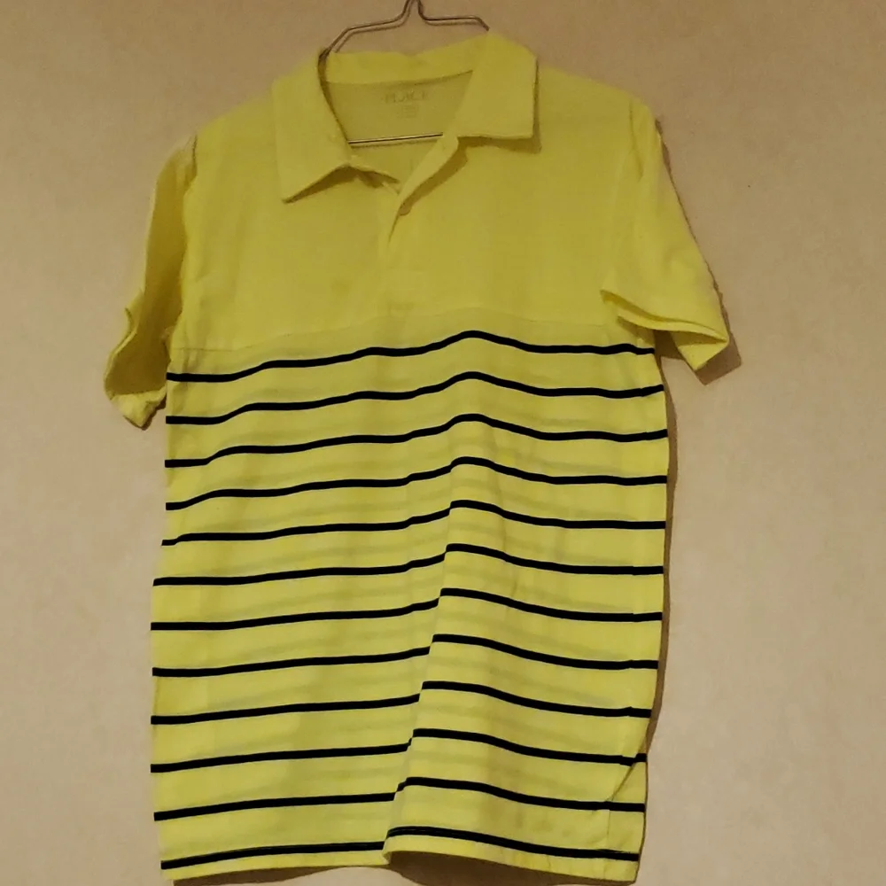 Shirt - Picture 1 of 3
